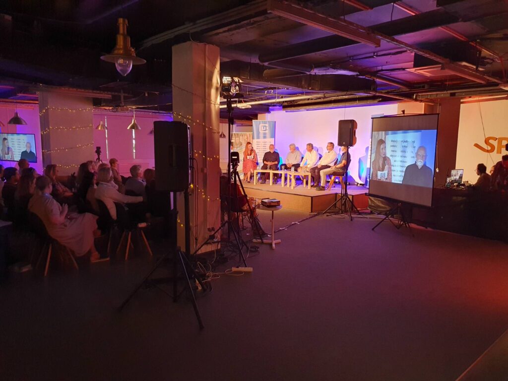 Takzvané vzdelanie, ktoré prebieha vo svete, nás pripravuje najmä na zarábanie a živobytie, nie na skutočný život. Preto vidieť ľudí, ktorí sú dokonalí zamestnanci, či podnikatelia, no chýba im iskra, radosť zo života. Takýto život sa mení na boj o prežitie.